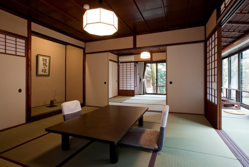 Motoyu Ishiya Hotel Kanazawa Exterior photo