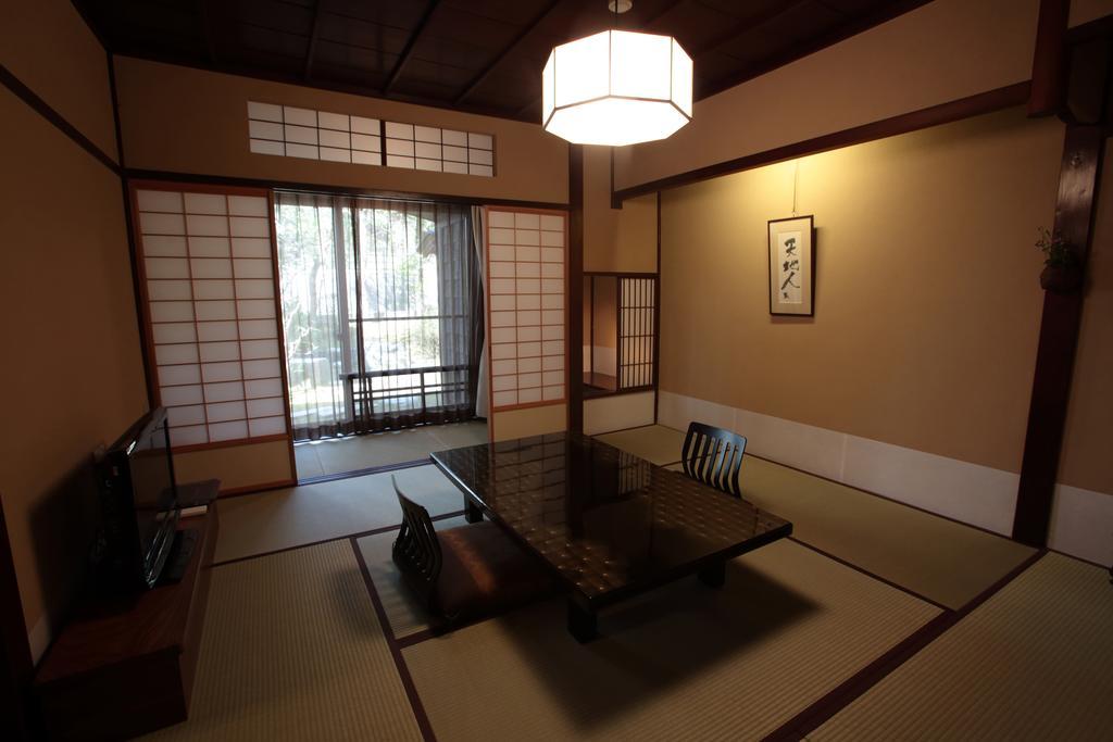 Motoyu Ishiya Hotel Kanazawa Exterior photo